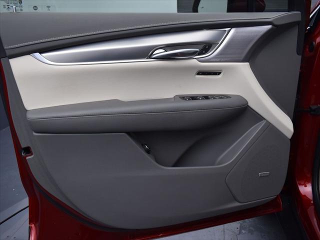used 2021 Cadillac XT5 car, priced at $30,495