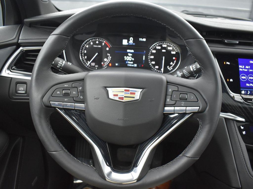 used 2024 Cadillac XT6 car, priced at $52,495