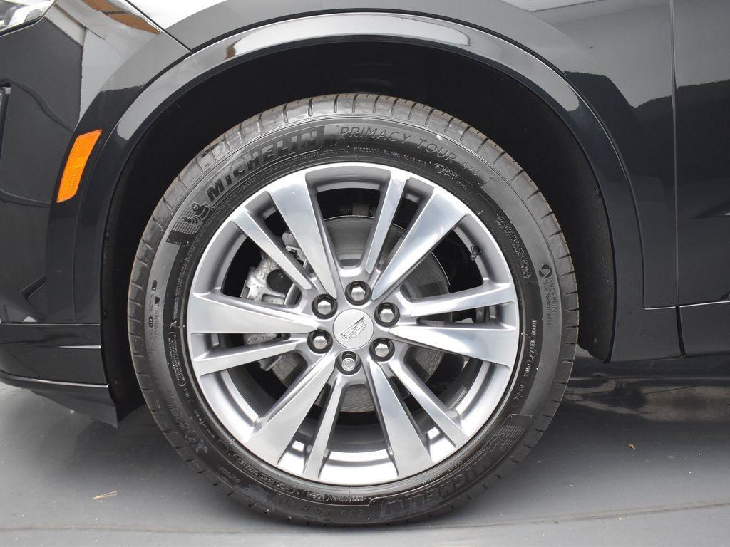 used 2024 Cadillac XT6 car, priced at $52,495