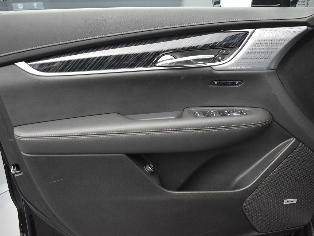 used 2024 Cadillac XT6 car, priced at $52,495