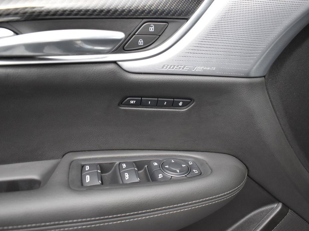 used 2024 Cadillac XT6 car, priced at $54,495