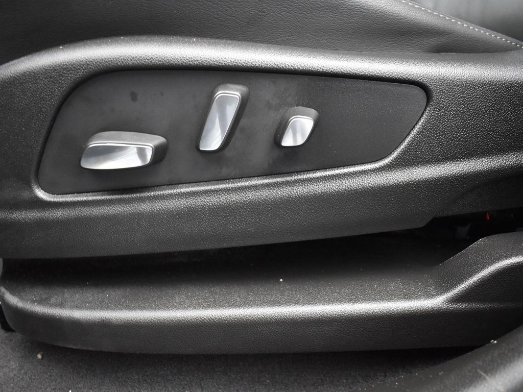 used 2024 Cadillac XT6 car, priced at $54,495