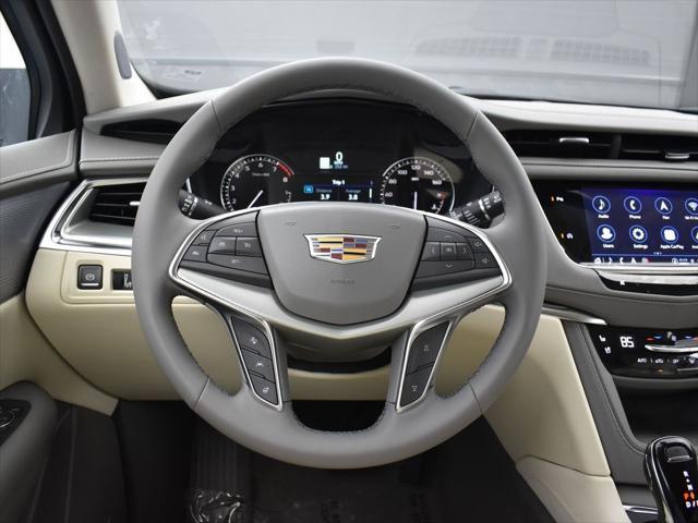 new 2025 Cadillac XT5 car, priced at $58,035