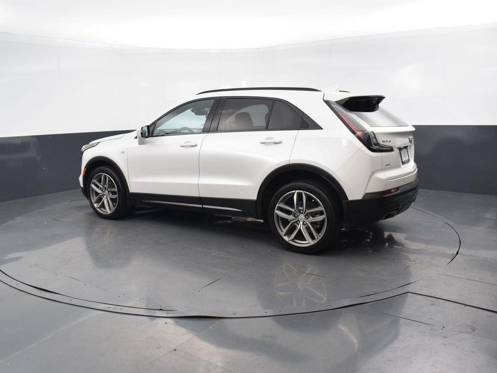 used 2022 Cadillac XT4 car, priced at $30,295