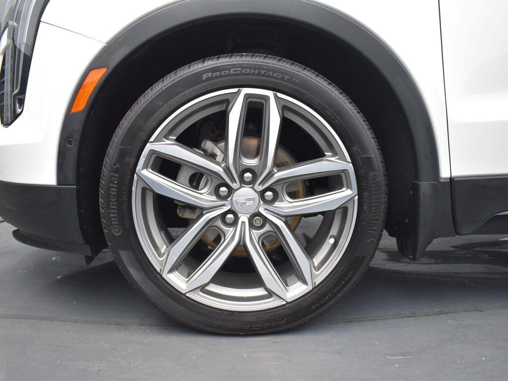 used 2022 Cadillac XT4 car, priced at $30,295