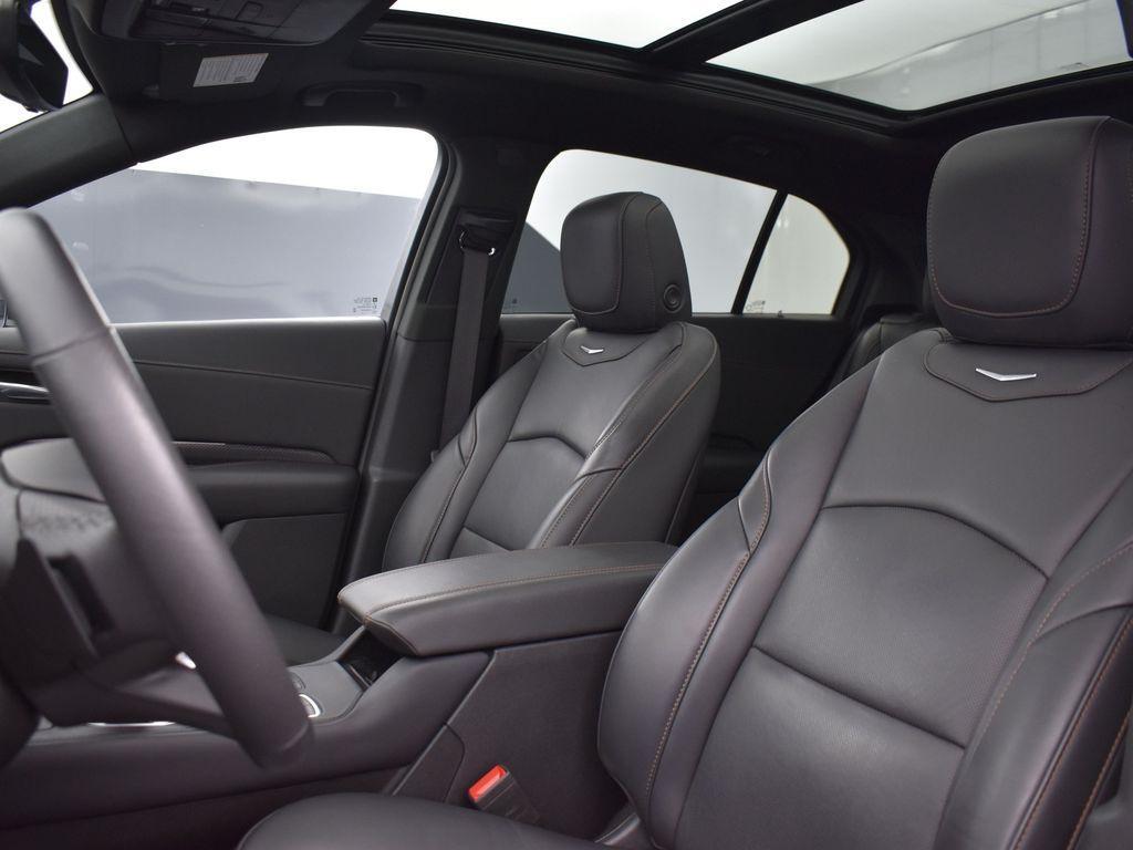 used 2022 Cadillac XT4 car, priced at $30,295