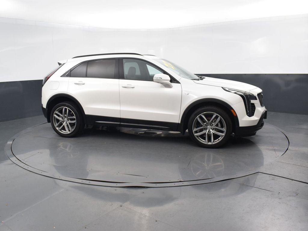 used 2022 Cadillac XT4 car, priced at $30,295