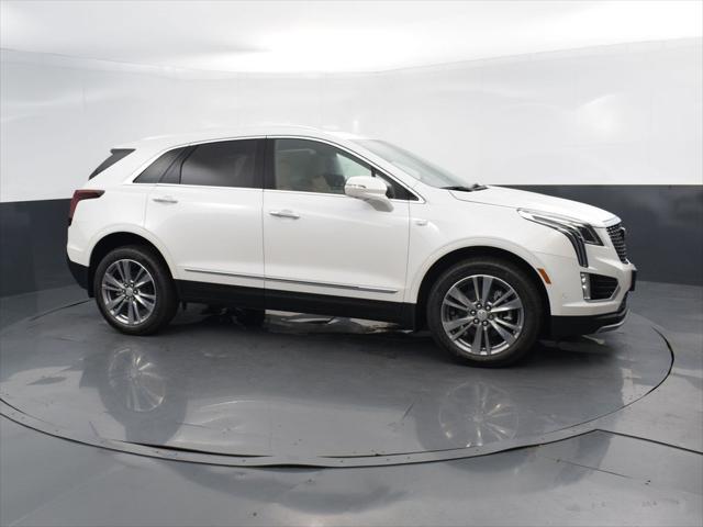 new 2025 Cadillac XT5 car, priced at $60,610