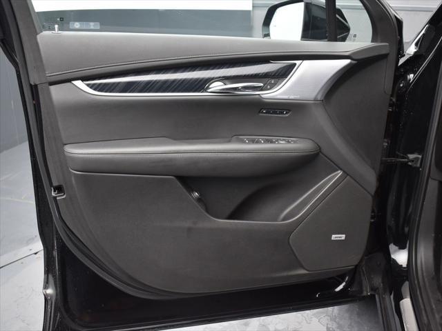 used 2023 Cadillac XT6 car, priced at $45,295