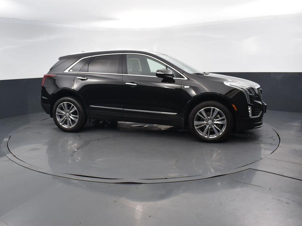 new 2025 Cadillac XT5 car, priced at $53,935
