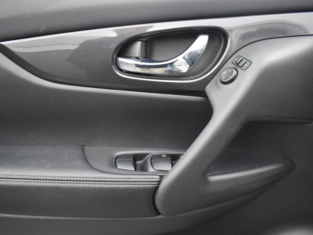 used 2019 Nissan Rogue car