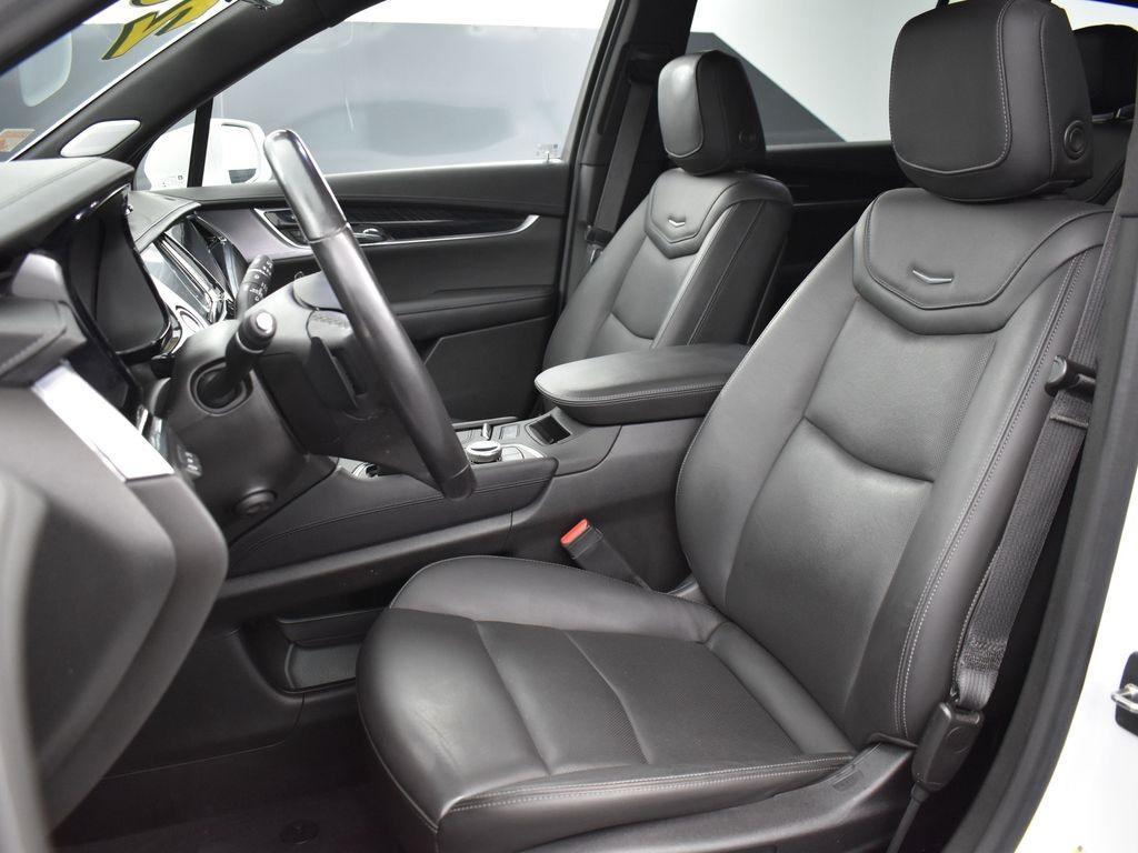 used 2020 Cadillac XT6 car, priced at $30,695