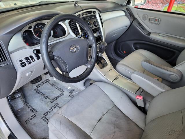 used 2006 Toyota Highlander car, priced at $7,676