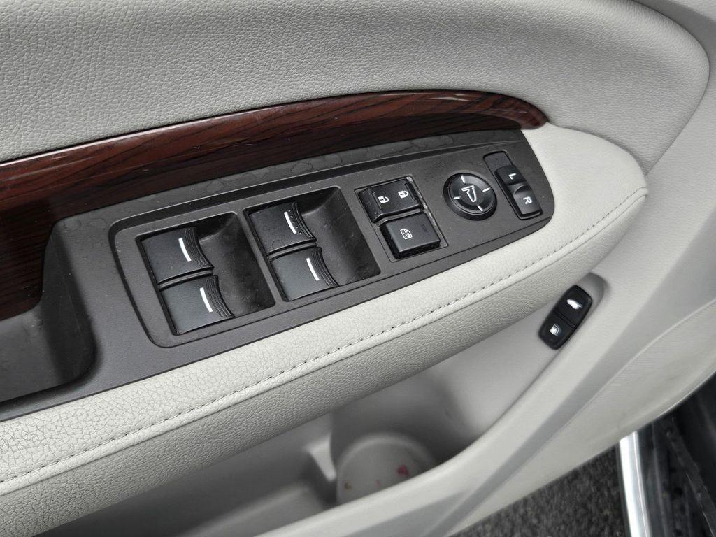 used 2014 Acura MDX car, priced at $13,152