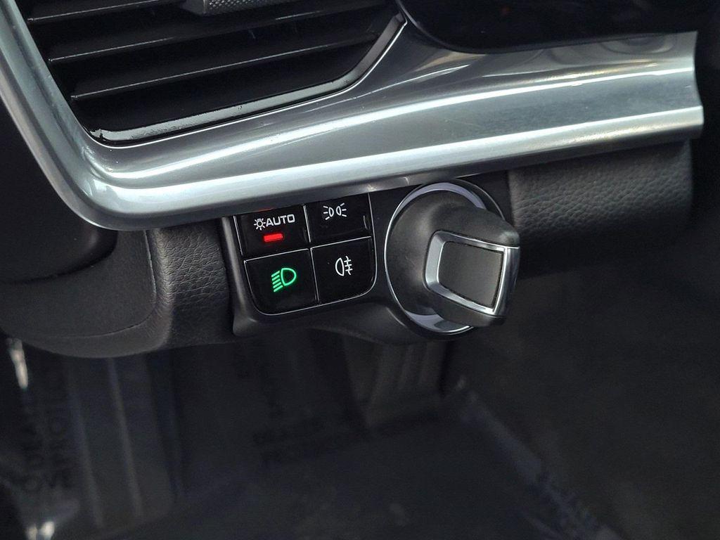 used 2018 Porsche Panamera car, priced at $38,077