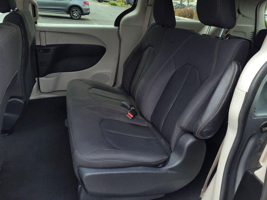 used 2018 Chrysler Pacifica car, priced at $11,286