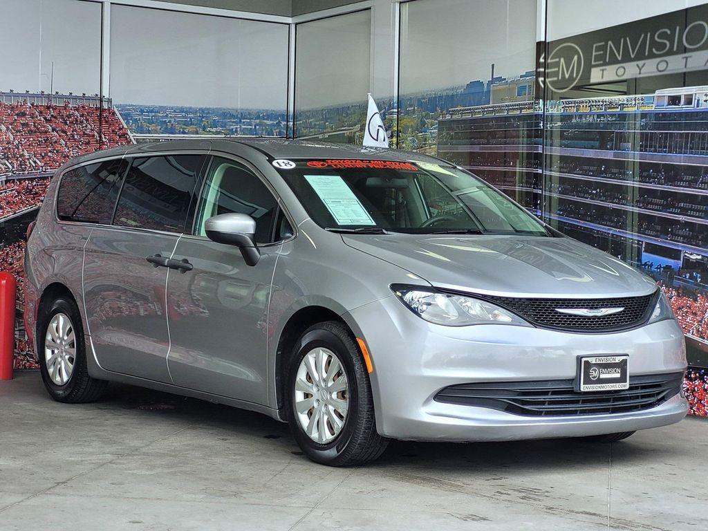 used 2018 Chrysler Pacifica car, priced at $11,286