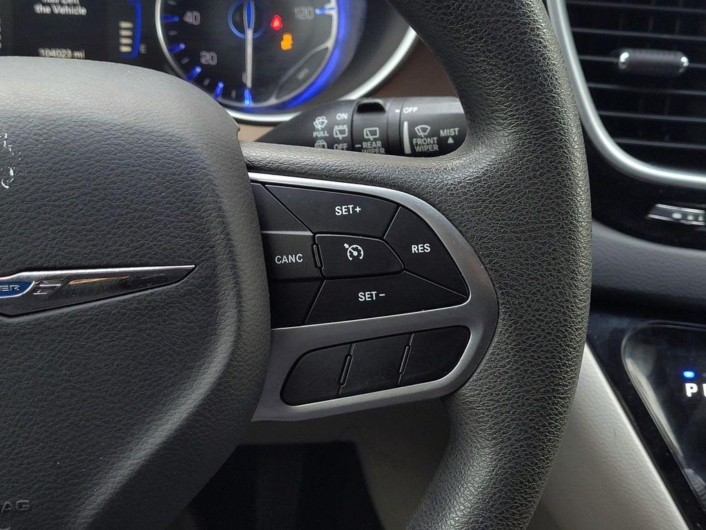 used 2018 Chrysler Pacifica car, priced at $11,286