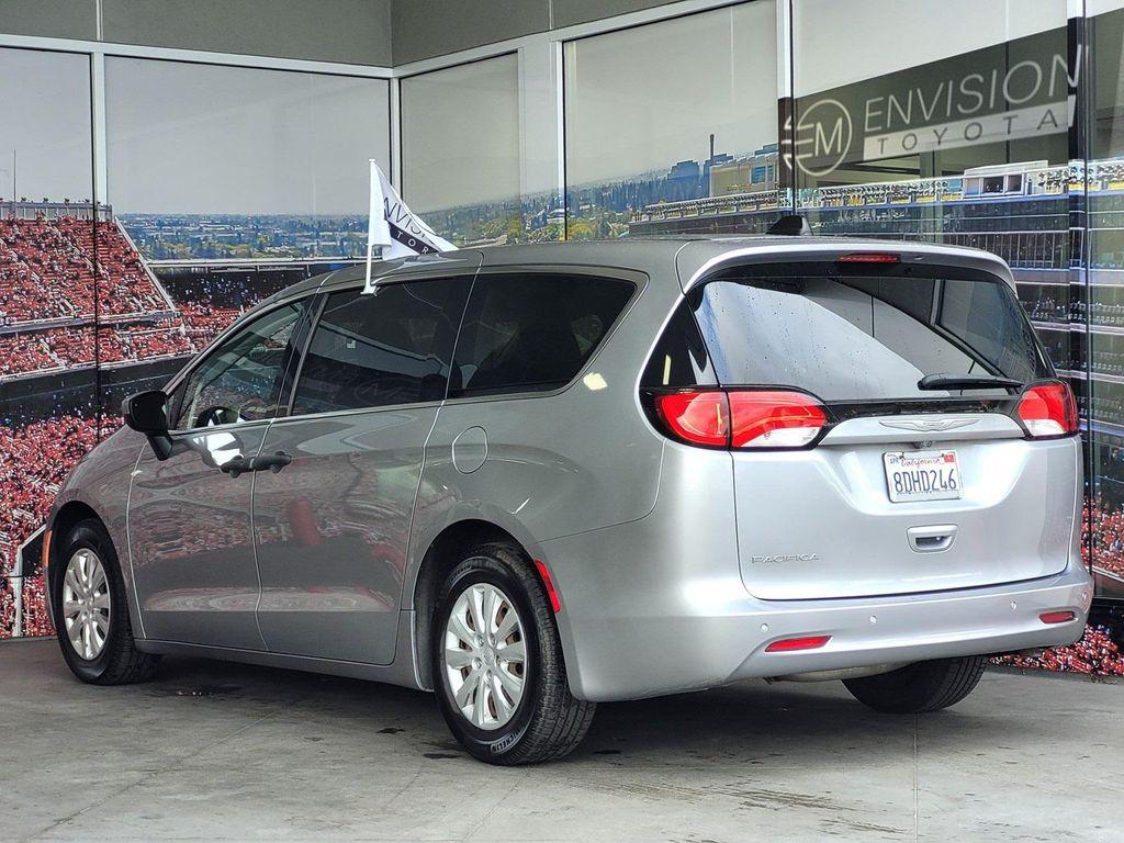 used 2018 Chrysler Pacifica car, priced at $11,286