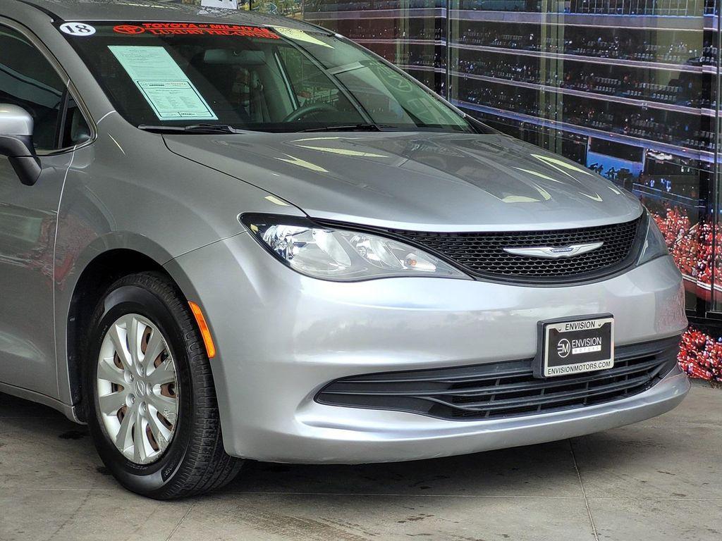 used 2018 Chrysler Pacifica car, priced at $11,286