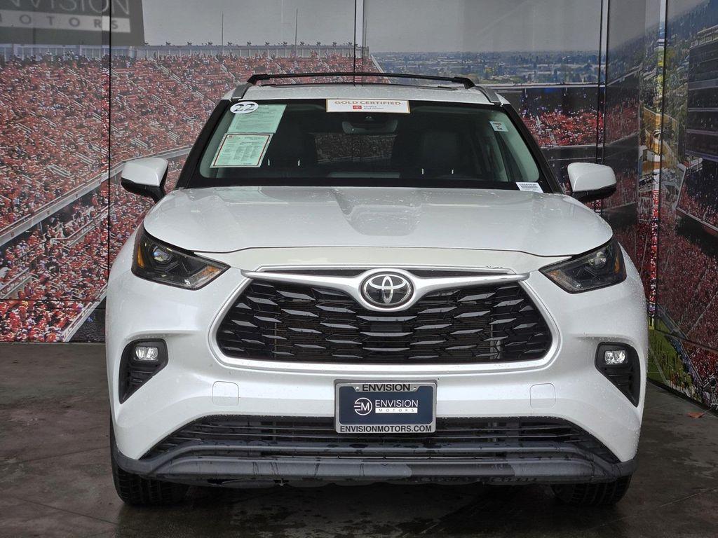 used 2022 Toyota Highlander car, priced at $33,860