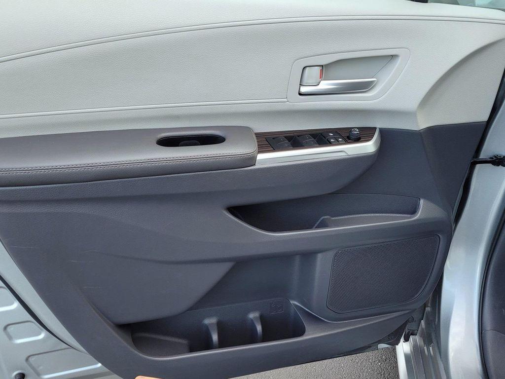used 2023 Toyota Sienna car, priced at $42,444