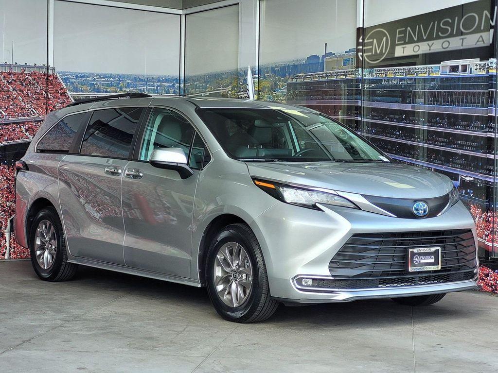 used 2023 Toyota Sienna car, priced at $42,444
