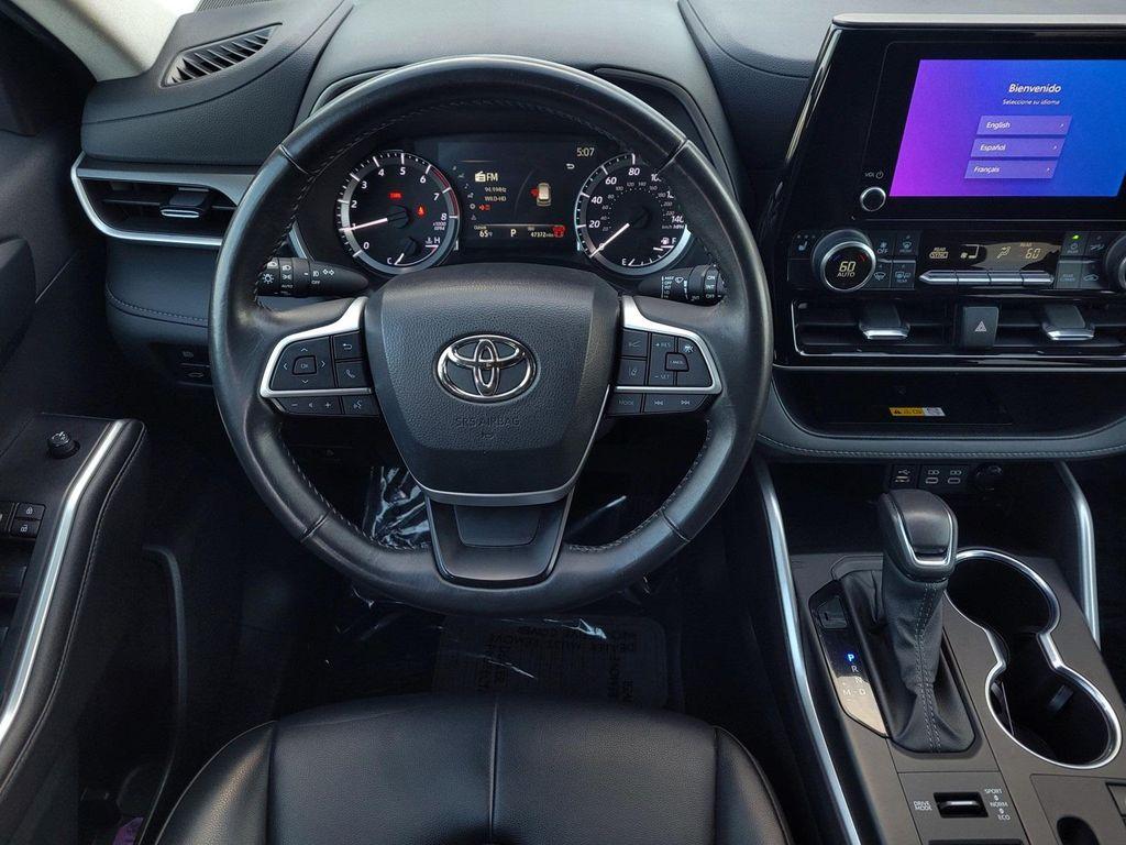 used 2024 Toyota Highlander car, priced at $41,590