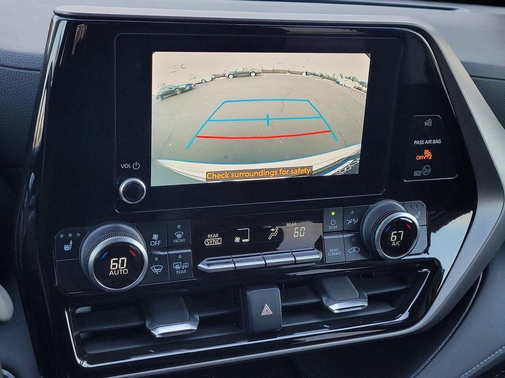 used 2024 Toyota Highlander car, priced at $41,590