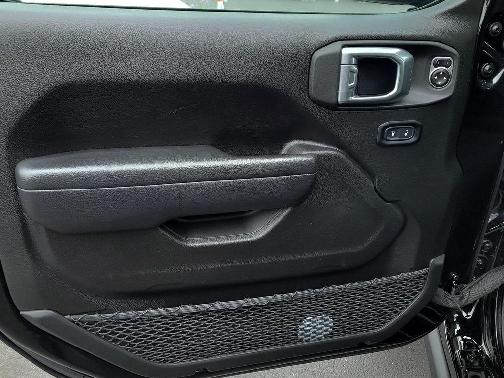 used 2024 Jeep Gladiator car, priced at $42,807