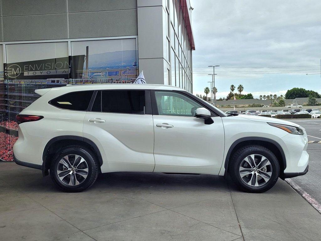 used 2023 Toyota Highlander car, priced at $36,383