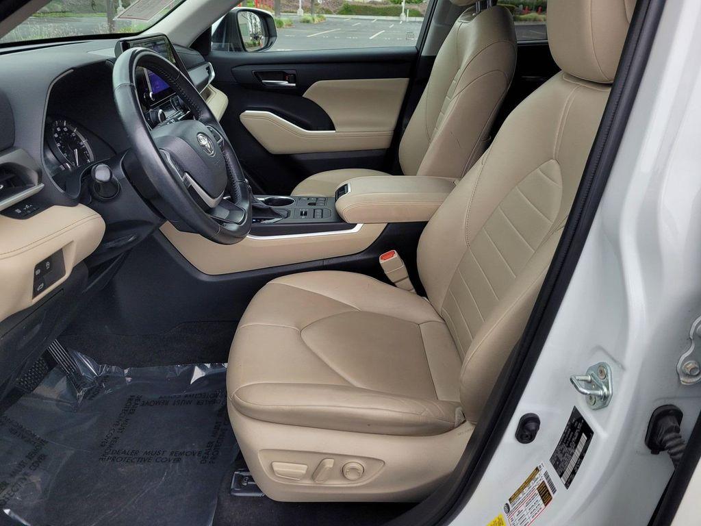 used 2023 Toyota Highlander car, priced at $36,383