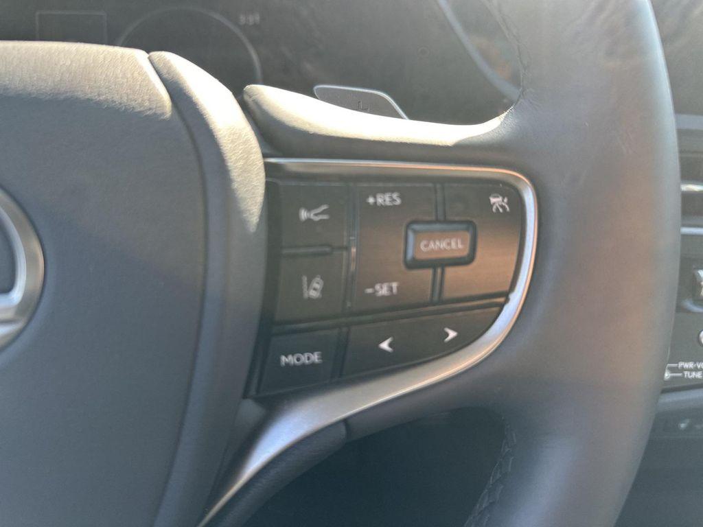 used 2024 Lexus ES 250 car, priced at $44,090