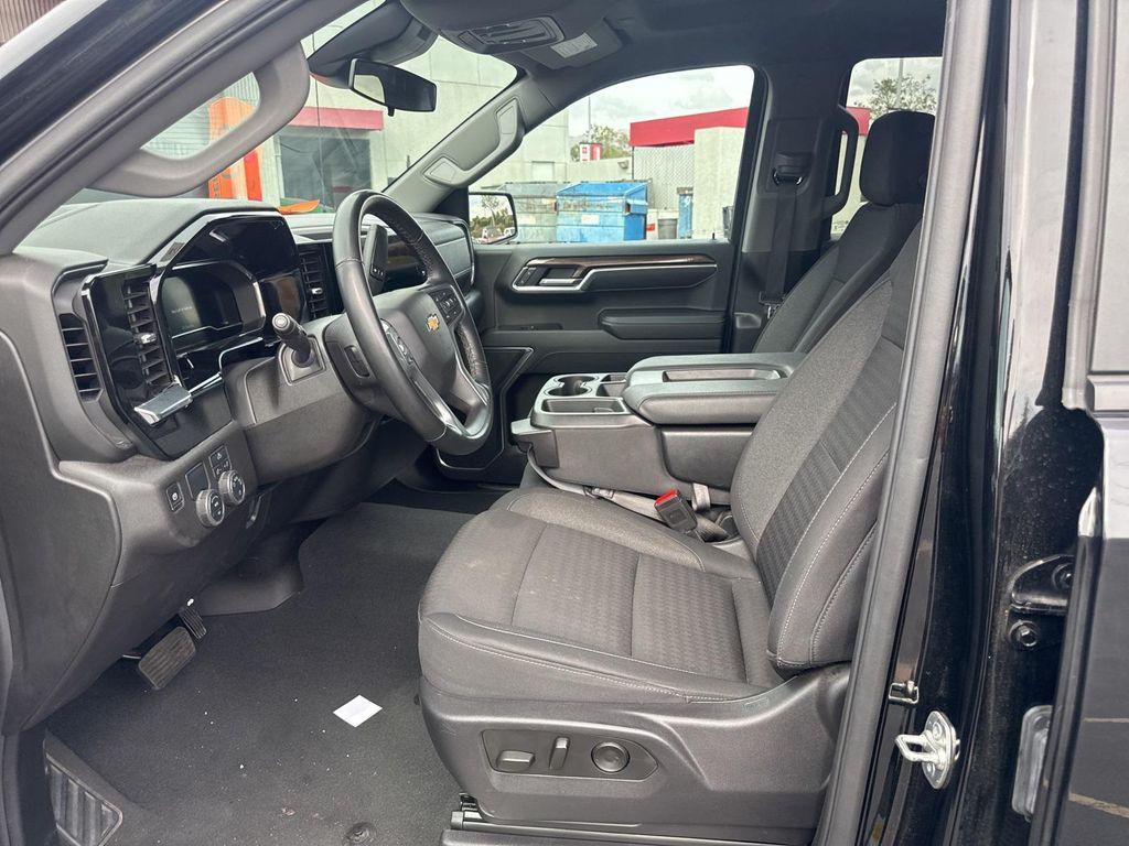 used 2025 Chevrolet Silverado 1500 car, priced at $41,990