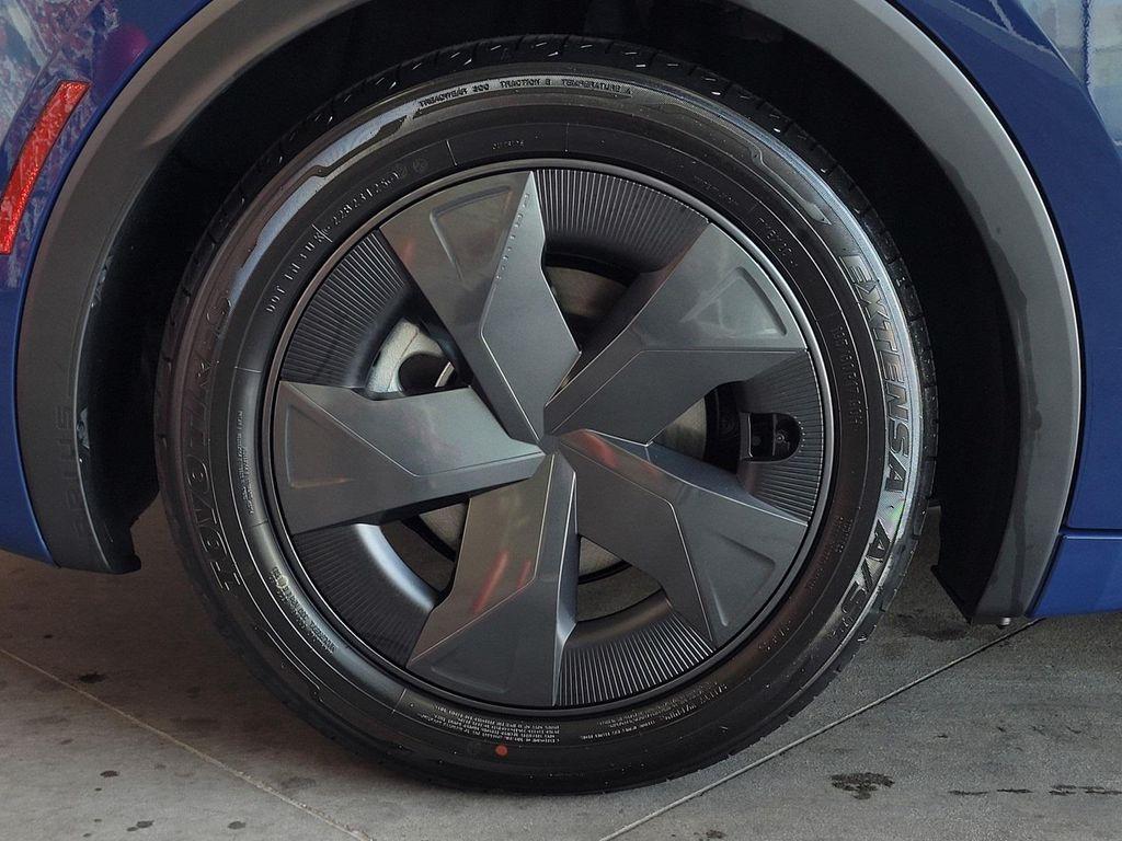 new 2026 Toyota Prius Plug-In Hybrid car, priced at $35,324