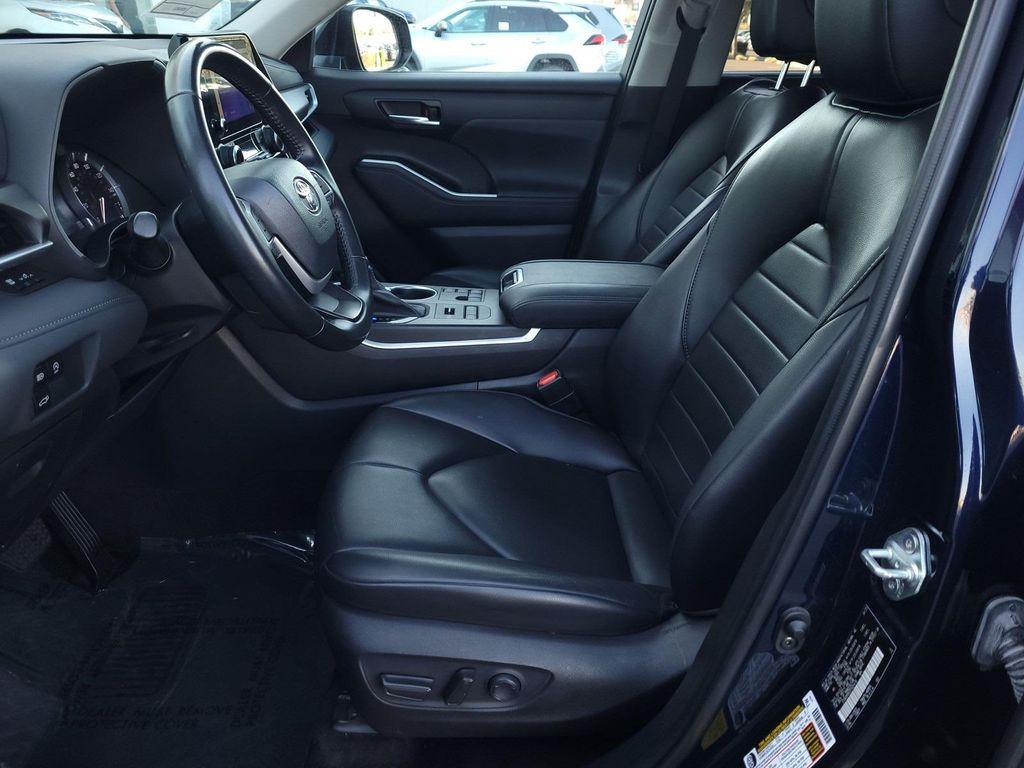 used 2023 Toyota Highlander car, priced at $35,229