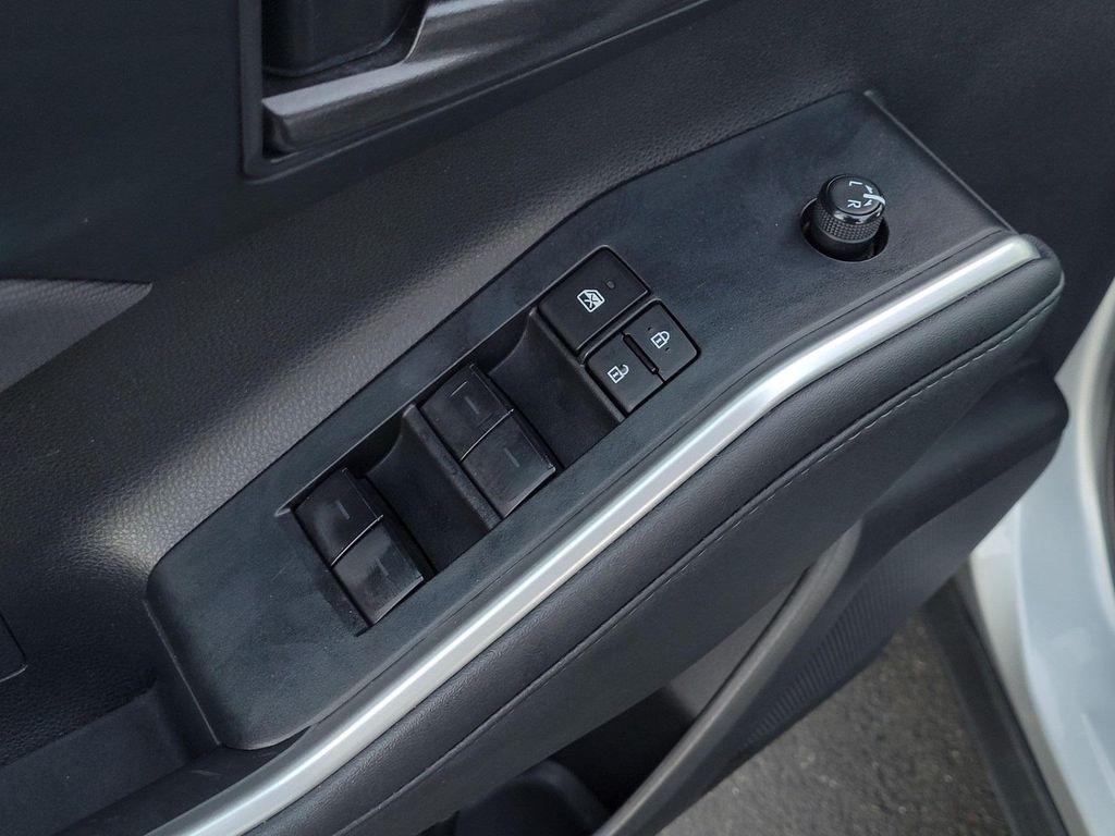 used 2024 Toyota Highlander car, priced at $37,889