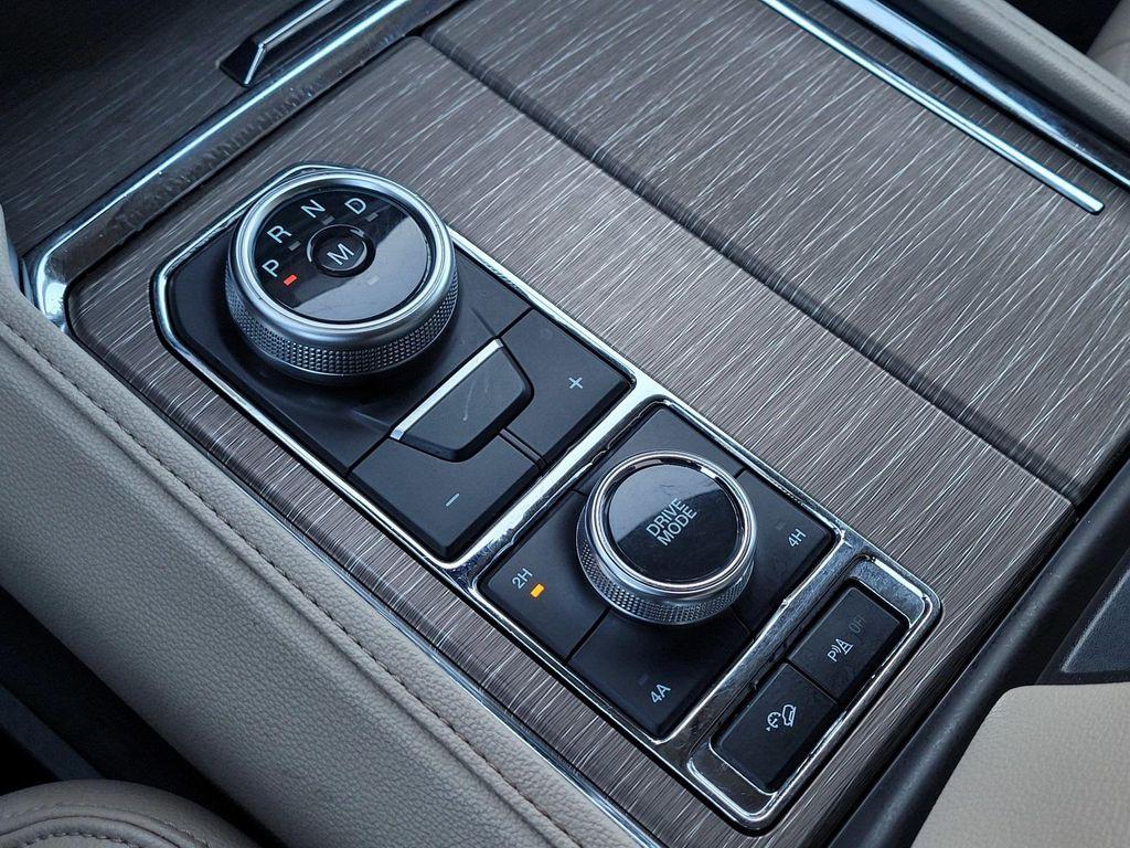 used 2023 Ford Expedition car, priced at $40,687