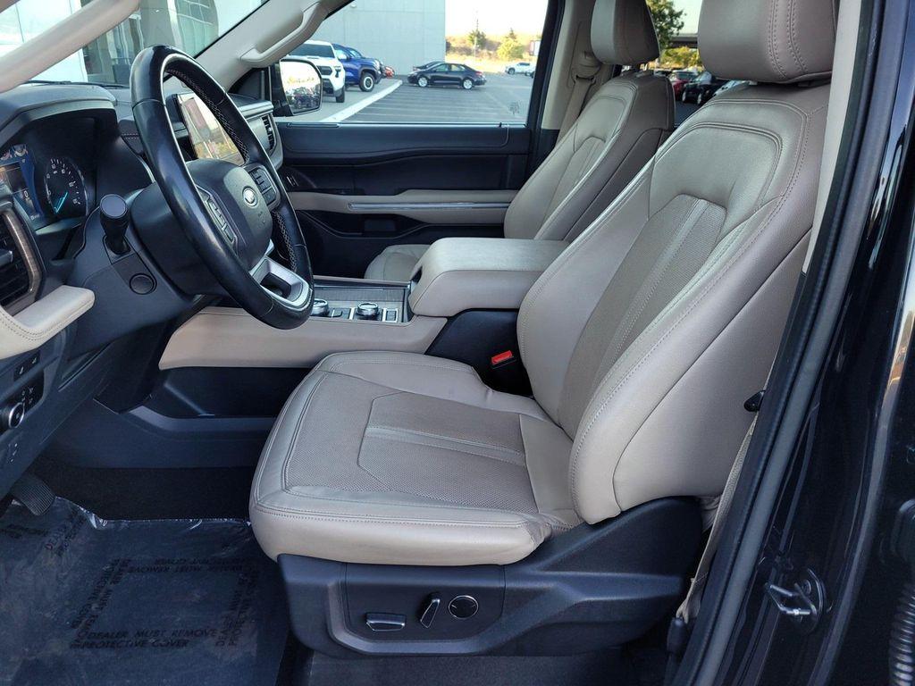 used 2023 Ford Expedition car, priced at $40,687