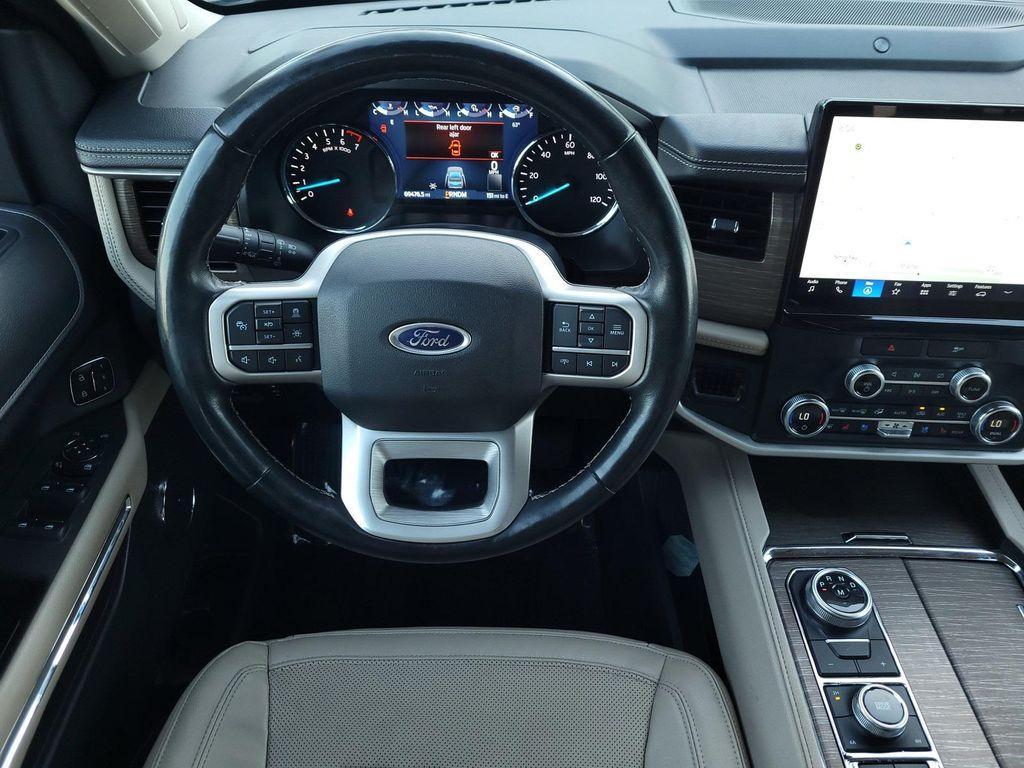 used 2023 Ford Expedition car, priced at $40,687
