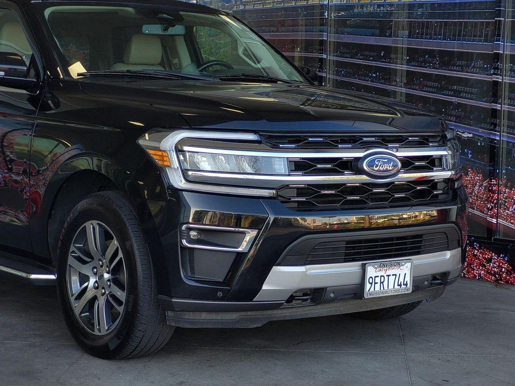 used 2023 Ford Expedition car, priced at $40,687