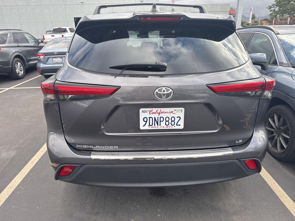 used 2022 Toyota Highlander car, priced at $30,990