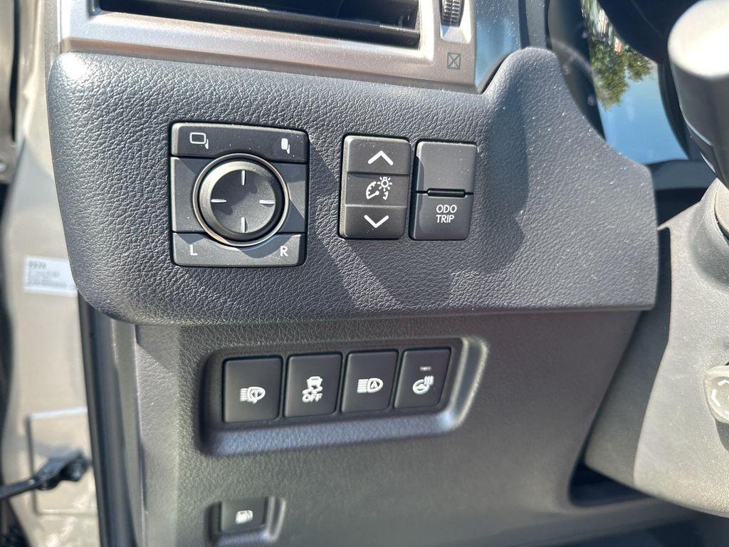 used 2023 Lexus GX 460 car, priced at $55,992
