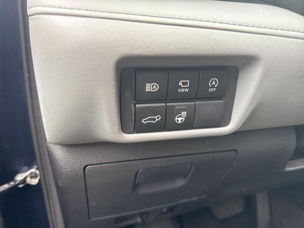used 2023 Toyota Highlander car, priced at $40,990