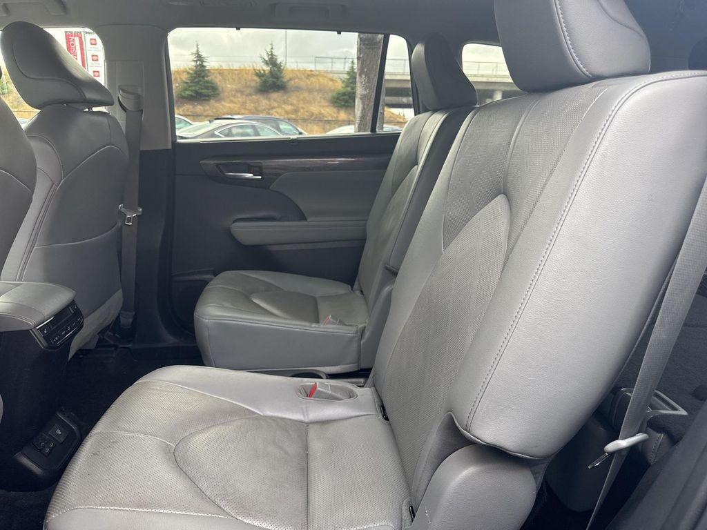 used 2023 Toyota Highlander car, priced at $40,990
