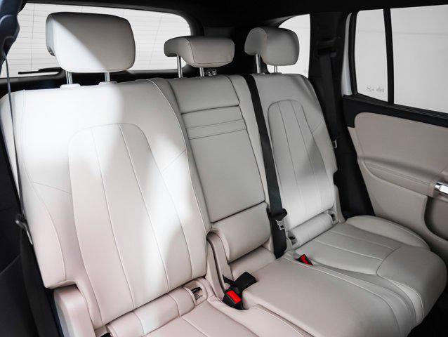 new 2025 Mercedes-Benz GLB 250 car, priced at $49,595
