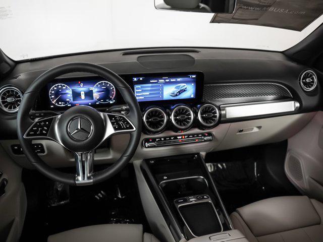new 2025 Mercedes-Benz GLB 250 car, priced at $49,595