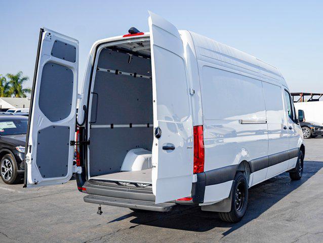 new 2024 Mercedes-Benz Sprinter 3500 car, priced at $70,309