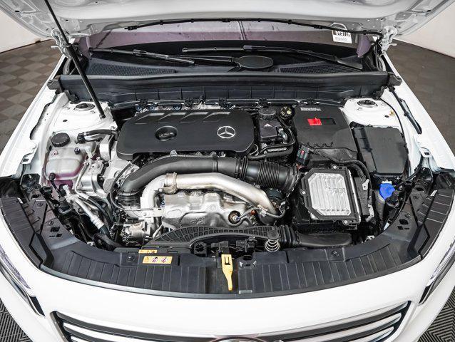 new 2025 Mercedes-Benz GLB 250 car, priced at $51,095