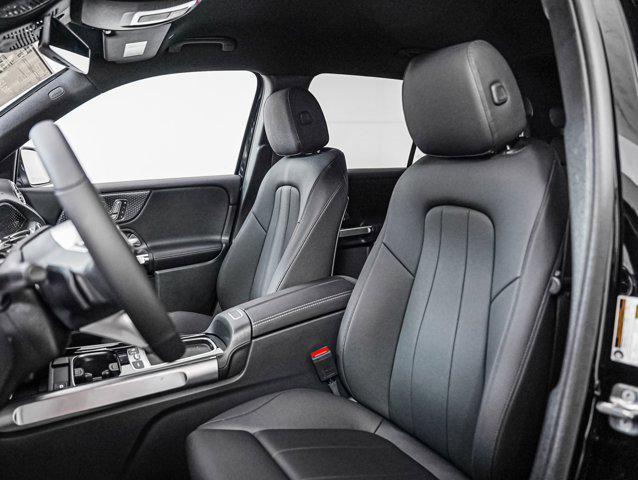 new 2025 Mercedes-Benz GLB 250 car, priced at $47,145